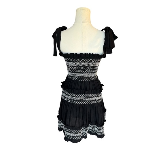 Shona Joy - Shirred Tiered Black and White Ruffled Mini Sundress Sz 4 - Picture 7 of 11